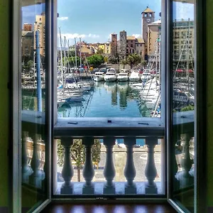 vista-sulla-marina-ac-ascensore.hotelitalianriviera.com/